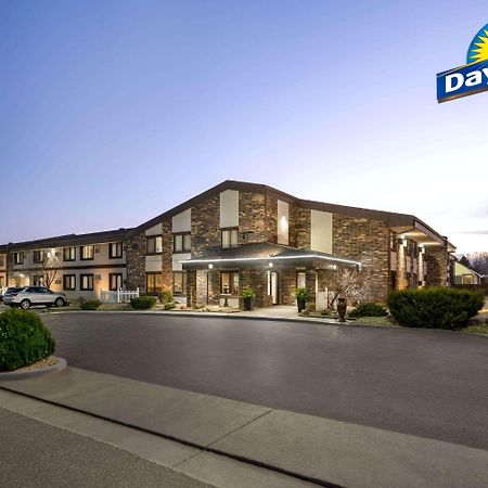 Days Inn By Wyndham Fort Collins Exterior photo
